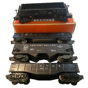 Lot 4  Lionel O Gauge 3469 Dump Car 6002 NYC 6032 Gondola Cars 6456 Hopper AS IS